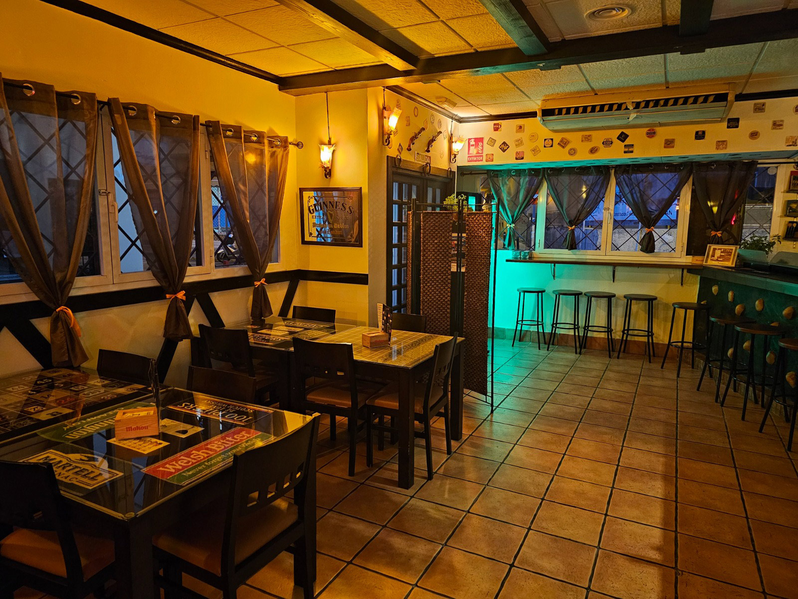 Exterior del restaurante San Juan pueblo de Flamingo.